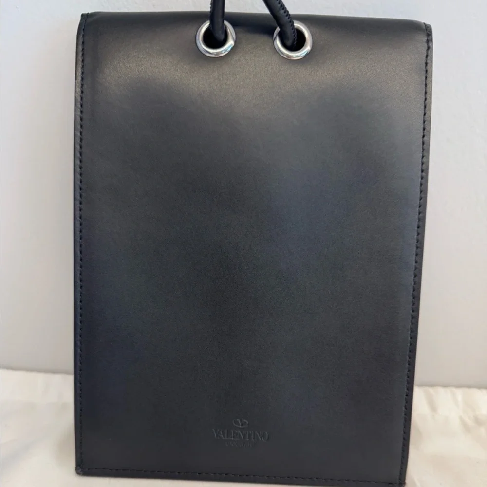 Valentino Black Unisex Neck Pouch - Picture 4 of 11